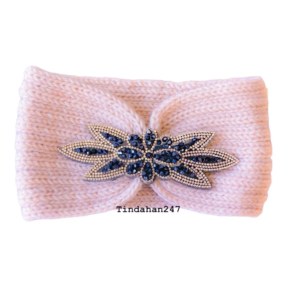 Daisy Gem Flower Design‎ Pale Pink Knit Knot Crochet Handmade Headband